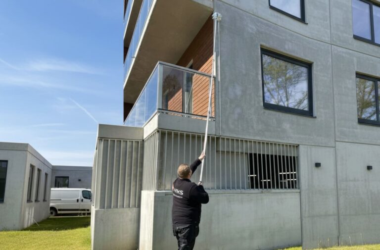 Korteriühistu haldusteenus: akende pesu ja fassaadi hooldus kortermajas